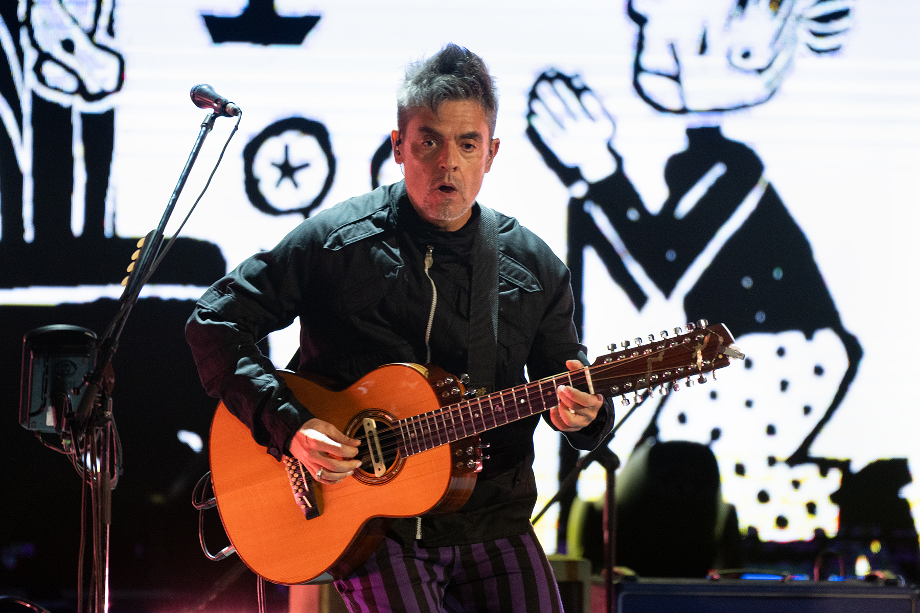Los Tres - Lanzamiento ''XCLNT''