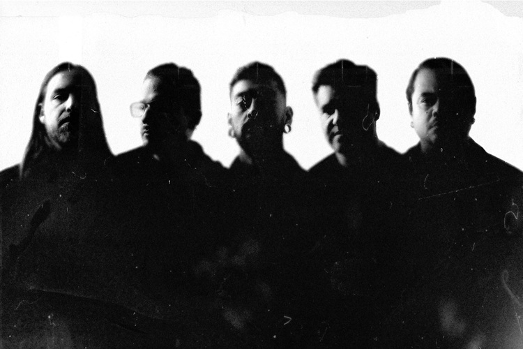 Celebrando 22 años de un clásico: Mar de Grises llega a Surround Sessions