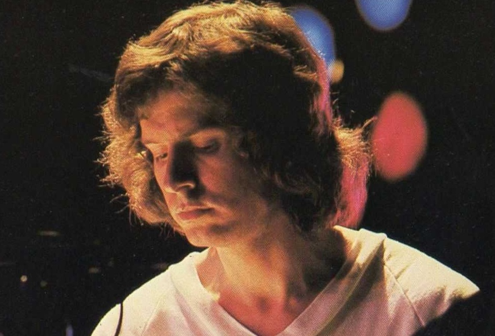 Biografía de Tony Banks se publica en febrero