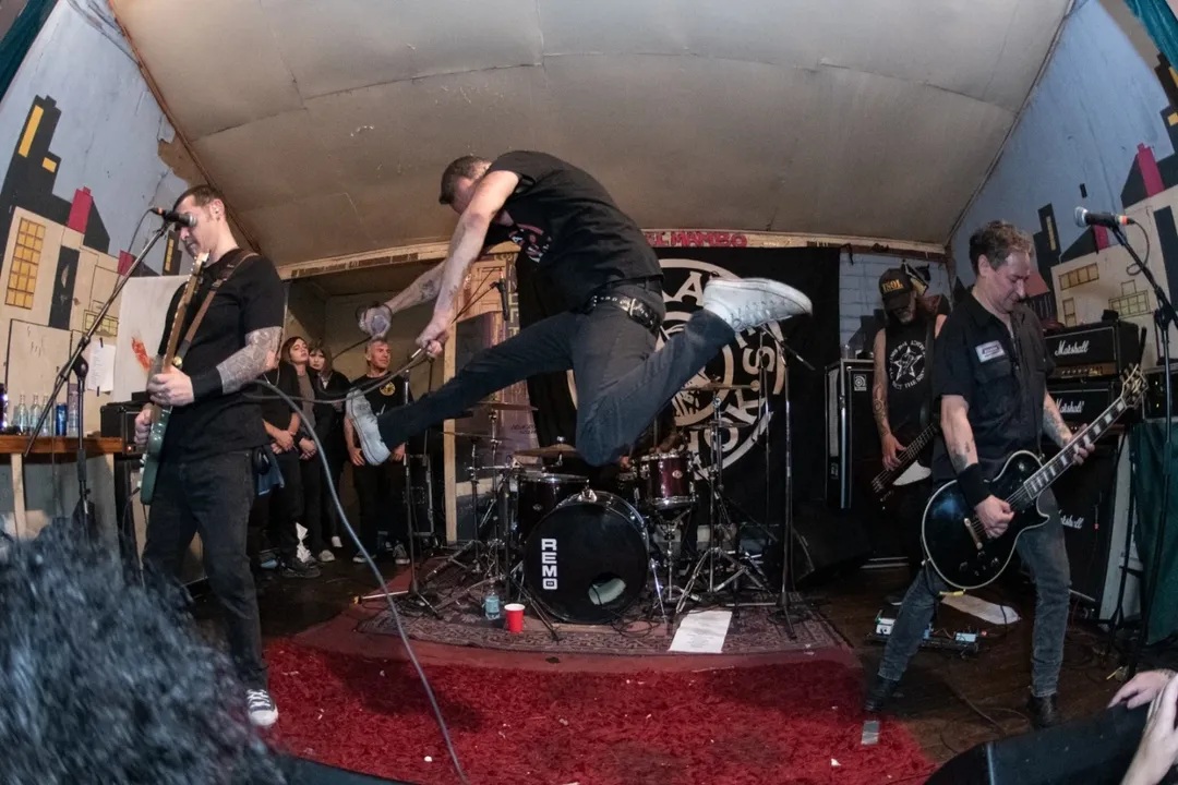 Con Fiskales Ad-Hok, Robo Hormiga, Pegotes y más