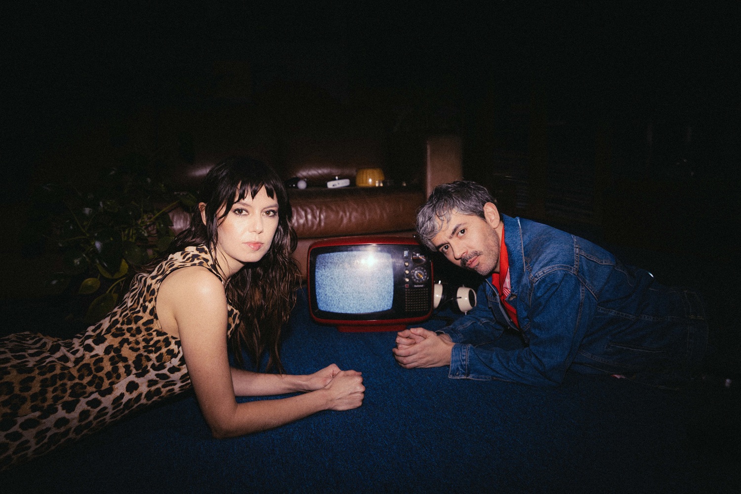 Dënver lanza nuevo single: Participan Ruzzi y Adanowsky