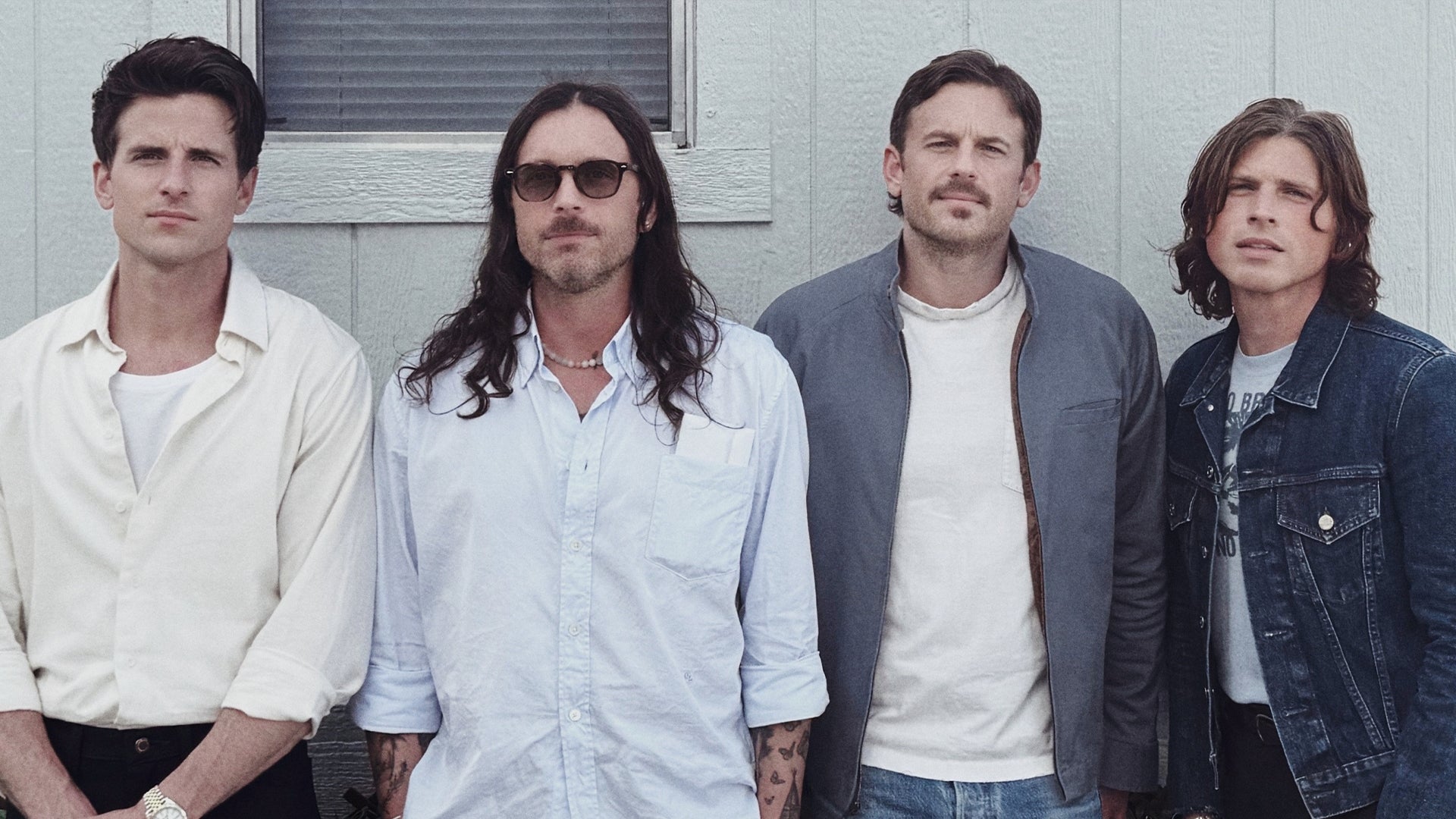 'Cold Blue Dawn' es el nuevo aviso de su décimo álbum