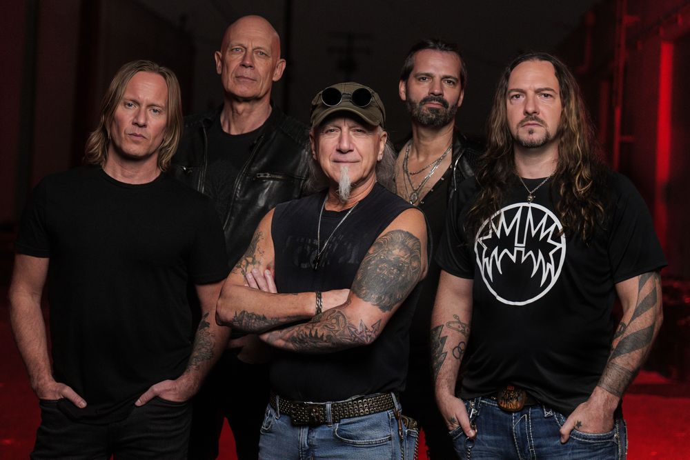 Accept recluta a Rob Halford, Matthias Jabs y más para nueva versión de 'Balls to the Wall'